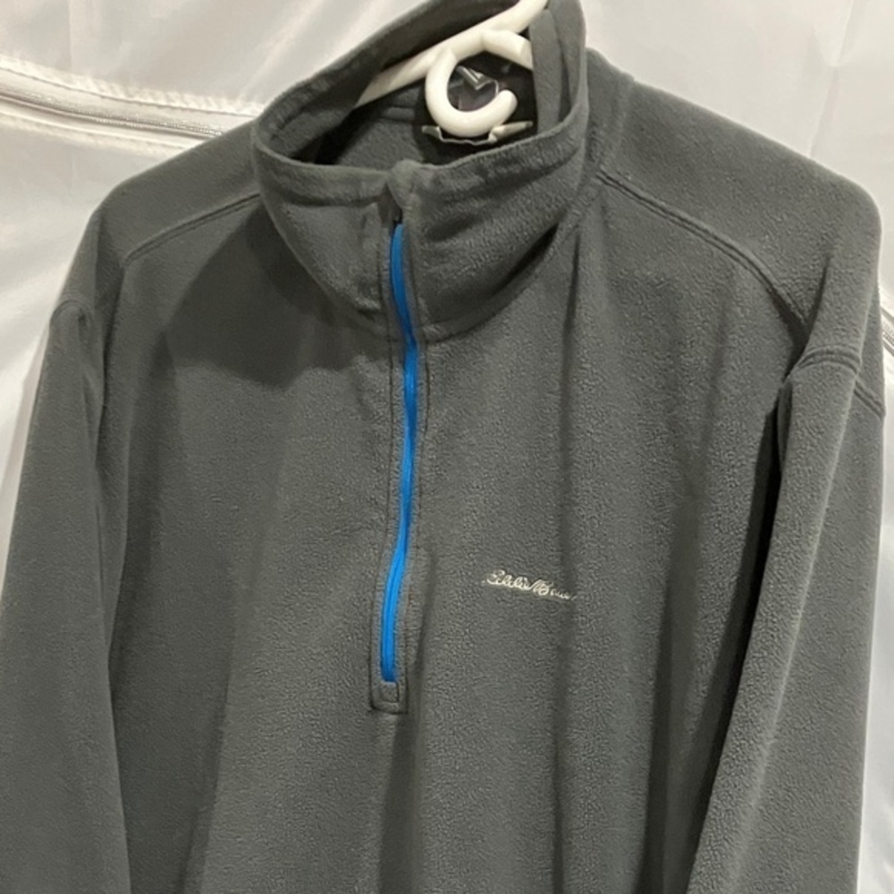 Men's Eddie Bauer Gray 1/4 Zip Fleece. Sz. XL. Like New